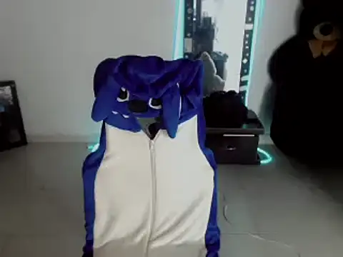 nebullax mcqueen online show from 03-01-26, 06:15