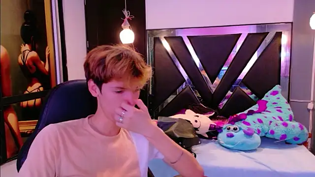 Liam Green1 online show from 02-11-26, 12:10