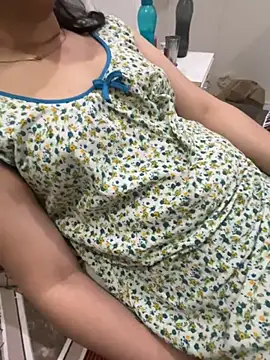unicornbabe23 online show from 05-13-26, 10:17