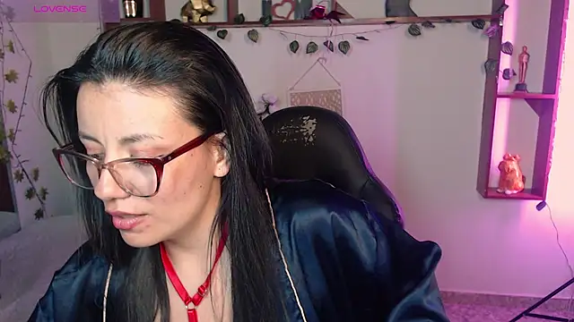 QueenRose94 online show from 04-01-26, 01:41