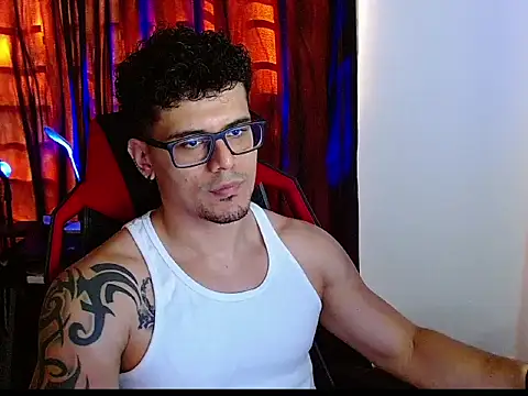 Logan0626 online show from 02-11-26, 09:20