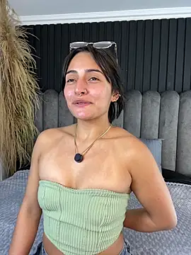 Nanda vixen  online show from 04-15-26, 11:27