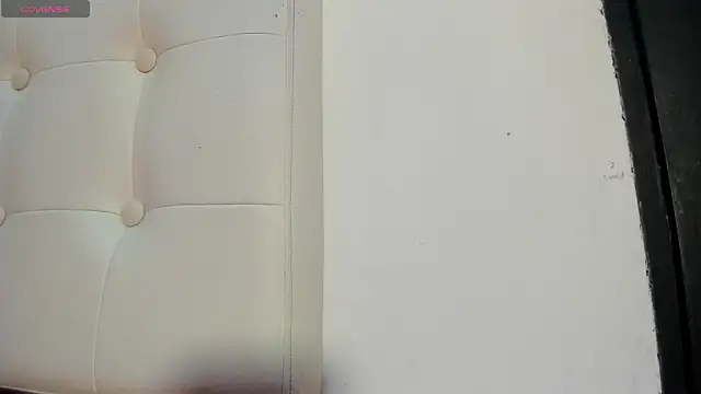 MiaEvans0 online show from 04-20-26, 06:53