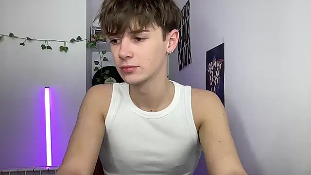 Snapshot of YourMilkyGuy chatting on 04-30-26, 06:25 YourMilkyGuy online show from 04-30-26, 06:25