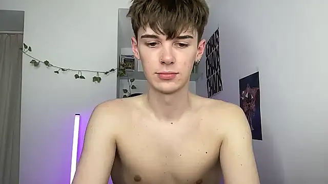 Snapshot of YourMilkyGuy chatting on 06-03-26, 02:33 YourMilkyGuy online show from 06-03-26, 02:33