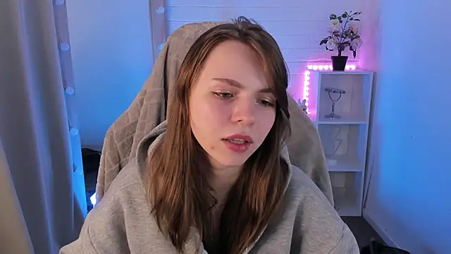 LesleySky online show from 02-27-26, 08:20