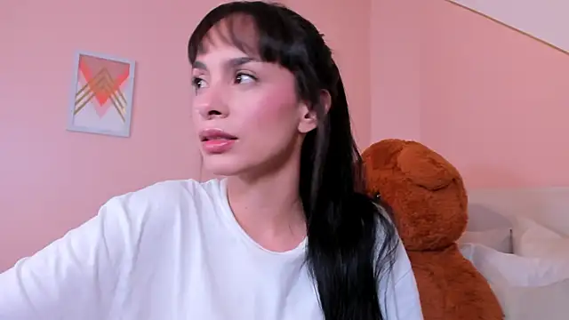 Snapshot of violeta_rodriguezz chatting on 04-27-26, 05:44 violeta rodriguezz online show from 04-27-26, 05:44