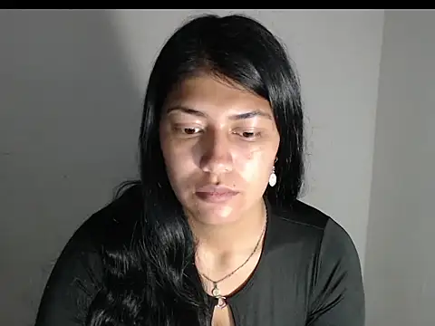 Snapshot of peytonbrunette chatting on 03-24-26, 03:44 peytonbrunette online show from 03-24-26, 03:44