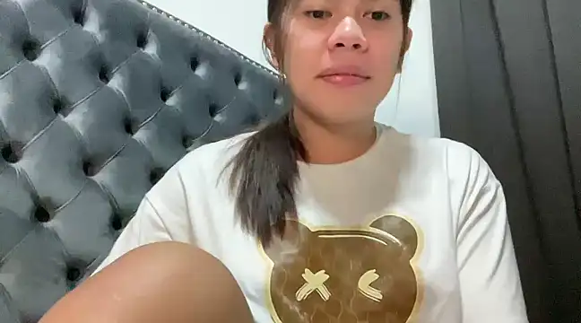 Snapshot of Mooree_naba chatting on 02-09-25, 10:21 Mooree naba online show from 02-09-25, 10:21