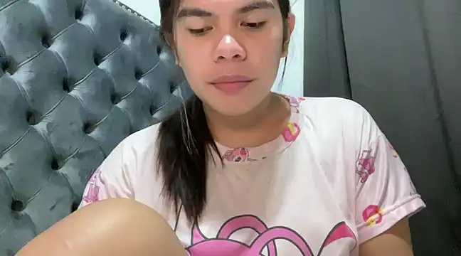 Snapshot of Mooree_naba chatting on 02-18-25, 10:58 Mooree naba online show from 02-18-25, 10:58