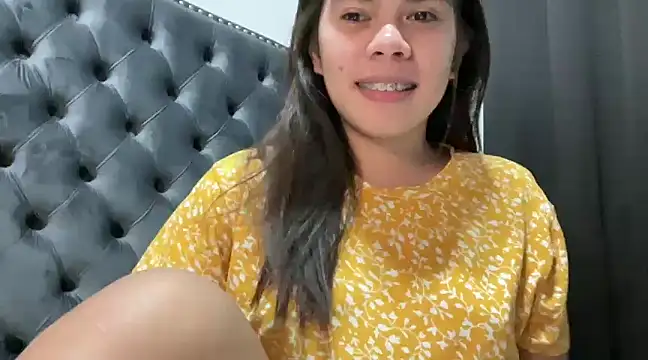 Snapshot of Mooree_naba chatting on 02-23-25, 10:09 Mooree naba online show from 02-23-25, 10:09