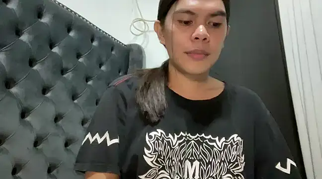 Snapshot of Mooree_naba chatting on 03-09-25, 10:41 Mooree naba online show from 03-09-25, 10:41