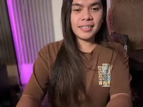 Snapshot of Mooree_naba chatting on 10-29-25, 02:03 Mooree naba online show from 10-29-25, 02:03