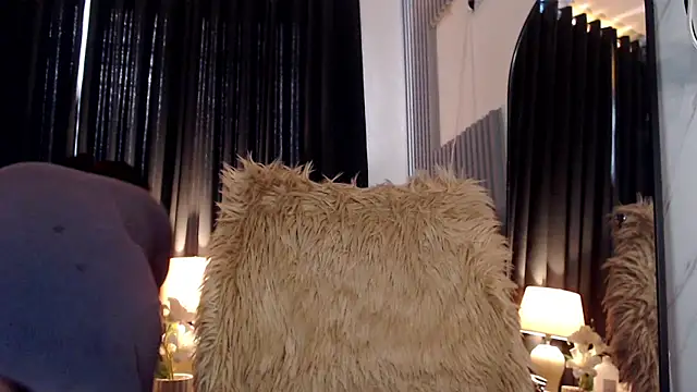 Snapshot of Mooree_naba chatting on 11-18-25, 11:26 Mooree naba online show from 11-18-25, 11:26