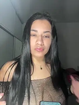 Snapshot of Agusgold22 chatting on 02-11-26, 10:53 Agusgold22 online show from 02-11-26, 10:53