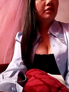 lisn-cute online show from 04-19-26, 01:32