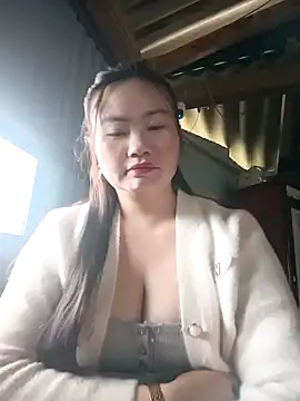 Snapshot of lisn-cute chatting on 05-03-26, 11:33 lisn-cute online show from 05-03-26, 11:33