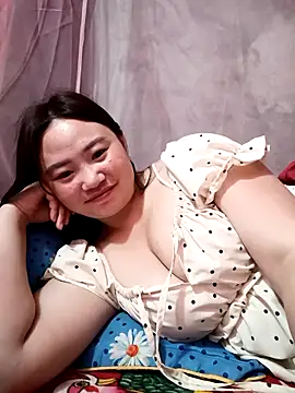 Snapshot of lisn-cute chatting on 05-11-26, 01:50 lisn-cute online show from 05-11-26, 01:50