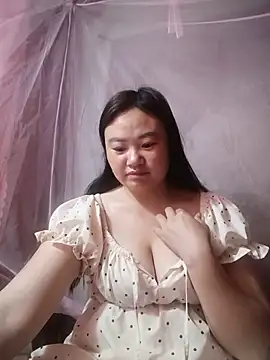 Snapshot of lisn-cute chatting on 05-22-26, 11:10 lisn-cute online show from 05-22-26, 11:10