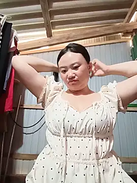 Snapshot of lisn-cute chatting on 05-25-26, 06:30 lisn-cute online show from 05-25-26, 06:30