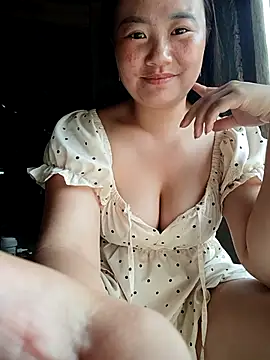 Snapshot of lisn-cute chatting on 06-08-26, 01:28 lisn-cute online show from 06-08-26, 01:28