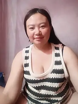 Snapshot of lisn-cute chatting on 06-09-26, 11:05 lisn-cute online show from 06-09-26, 11:05