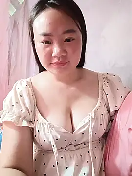 Snapshot of lisn-cute chatting on 07-04-26, 11:55 lisn-cute online show from 07-04-26, 11:55