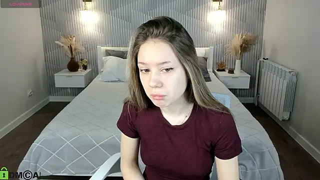 Snapshot of Mini_Allice chatting on 03-04-26, 12:49 Mini Allice online show from 03-04-26, 12:49