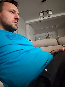 defaktor online show from 04-25-26, 09:23