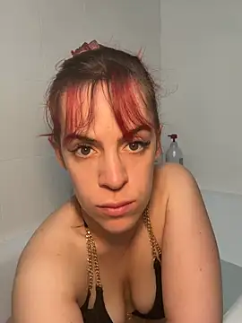 Snapshot of Roxysophie chatting on 05-04-26, 04:41 Roxysophie online show from 05-04-26, 04:41
