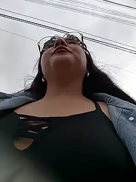 Yulska online show from 04-17-26, 08:56