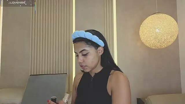 eva lain online show from 04-21-26, 12:00