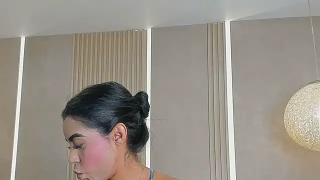 eva lain online show from 06-06-26, 12:21