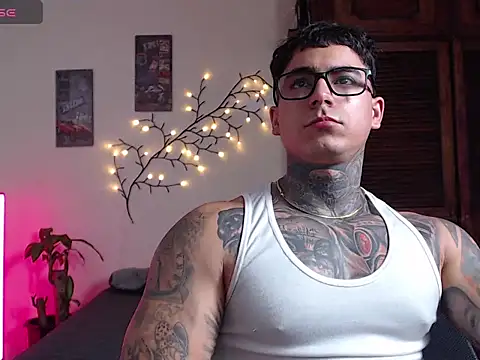 maxstrom111 online show from 03-10-26, 03:28