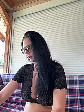 MiriamDelyn online show from 06-01-26, 12:29