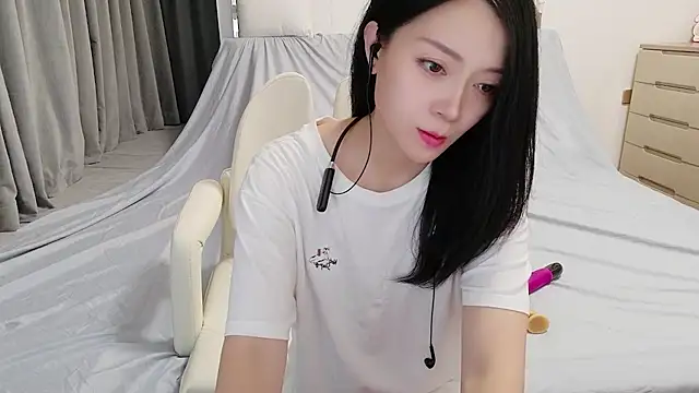 Snapshot of xiaojie_jie chatting on 07-23-26, 04:05 xiaojie jie online show from 07-23-26, 04:05