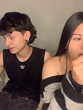 Snapshot of Damn__Love chatting on 03-06-26, 05:15 Damn Love online show from 03-06-26, 05:15