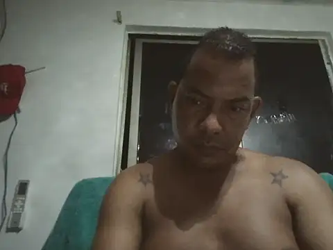 Quillero18 online show from 06-01-26, 03:52