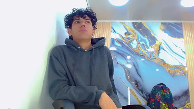 DaviidBuckx  online show from 02-22-26, 02:13