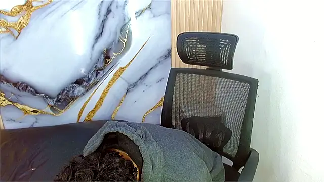 DaviidBuckx  online show from 03-23-26, 02:37