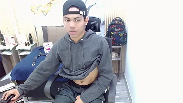 DaviidBuckx  online show from 06-04-26, 02:50