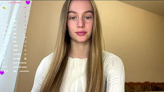 Snapshot of Viktoria_Vibes chatting on 06-06-26, 03:39 Viktoria Vibes online show from 06-06-26, 03:39