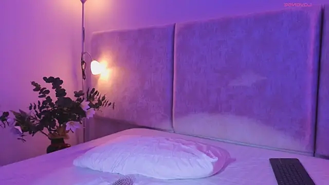 Nioki  online show from 04-16-26, 03:18