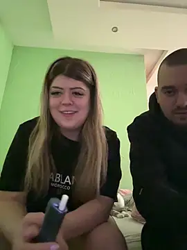 Snapshot of secretdoll00 chatting on 02-11-26, 08:08 secretdoll00 online show from 02-11-26, 08:08