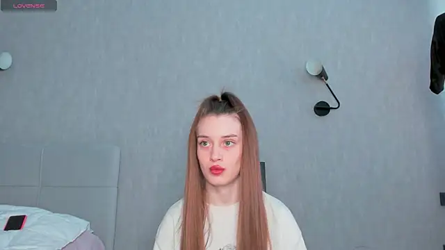 sensitiveana online show from 04-14-26, 12:00