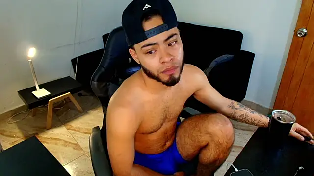 Xanderstone00 online show from 03-17-26, 04:21