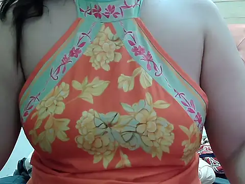 Snapshot of Sexybabe42 chatting on 05-17-26, 09:22 Sexybabe42 online show from 05-17-26, 09:22