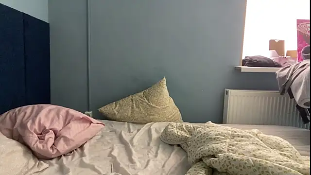 LinaWills online show from 03-10-26, 12:43