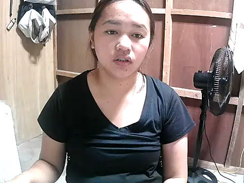 Cloudette 17 online show from 02-23-26, 03:37