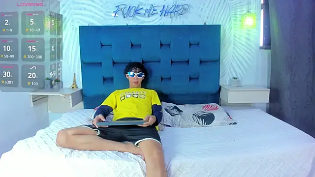 Adventurous Boys online show from 02-26-26, 06:07